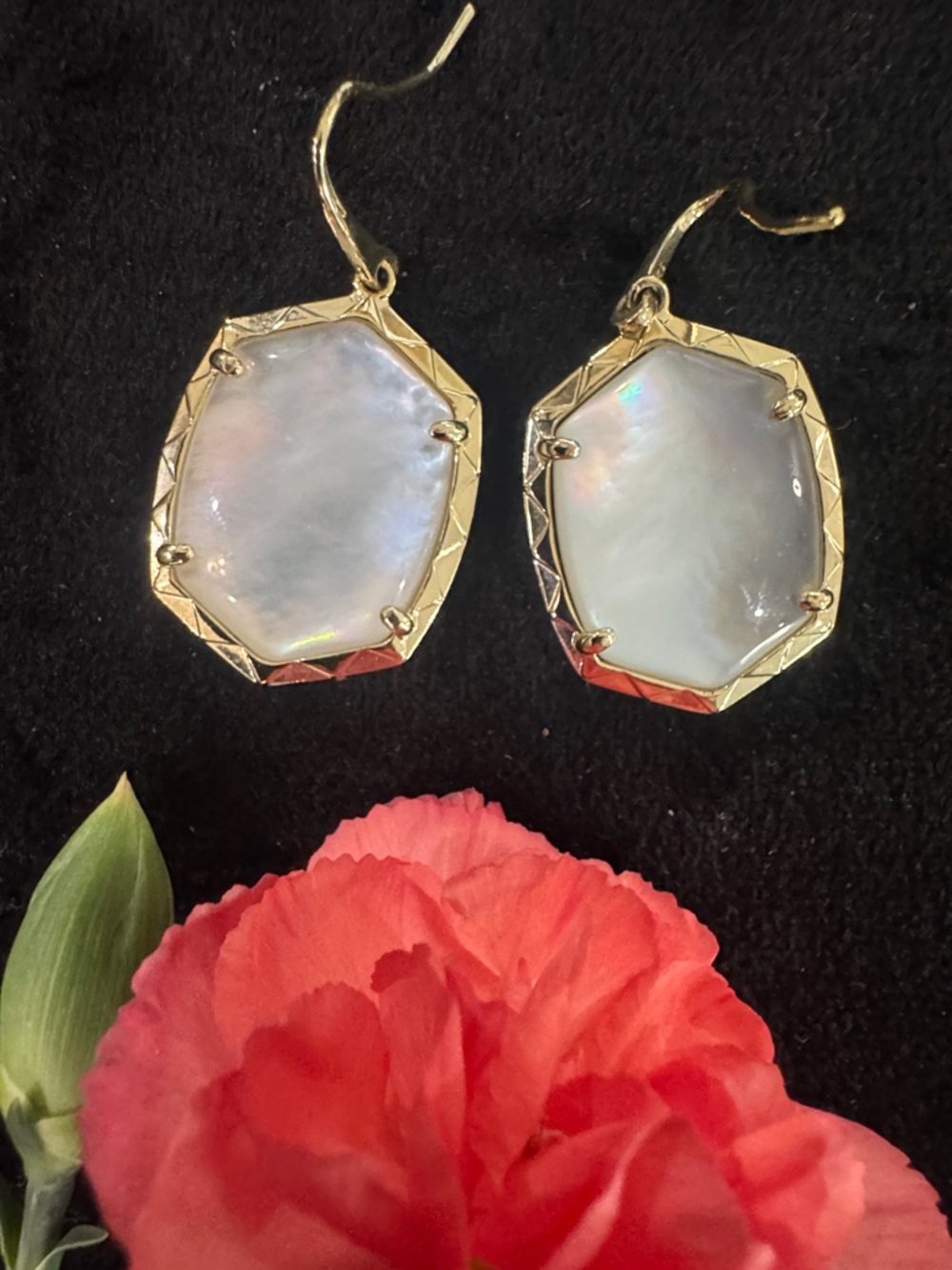 Kendra Scott Gold-Tone Mother-of-Pearl Drop Earrings